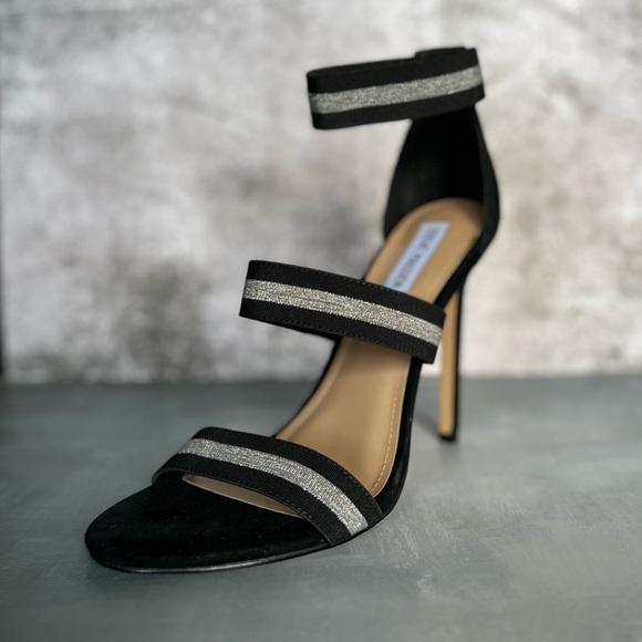 Sexy black heels - Picture 12 of 13